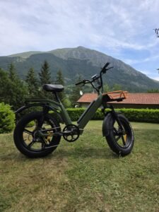 Noleggio e-bike a Opi con vista sul Parco Nazionale d’Abruzzo